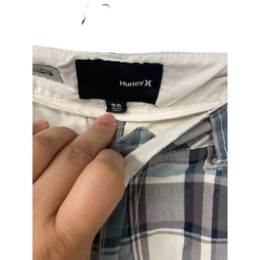 Hurley Buckle Plaid Chino Shorts Men’s Size 30 Waist